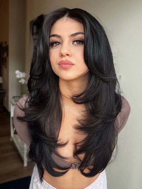 Layered Haircuts For Medium Hair Black, Becky G Haircut, Long Hair Lots Of Layers, Long Black Hair With Layers, Long Layers With Face Framing Pieces, Front Layers, Hair Cuts With Layers, Haircuts For Long Hair With Layers, Butterfly Cut