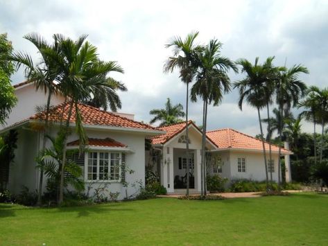 Spanish Colonial Styled house for sale in Kingston, Jamaica Jamaica Country, Kingston Jamaica, Colonial Style Homes, Breakfast Bar Kitchen, Entrance Foyer, Bedroom With Ensuite, Spanish Colonial, Grand Staircase, Breakfast Area