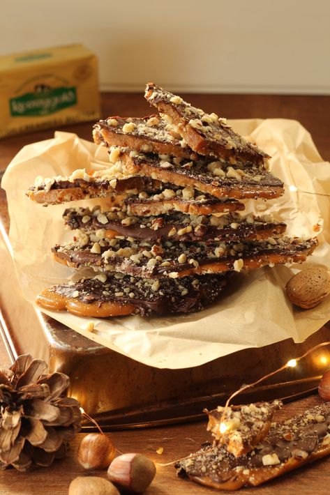 Festive Baking Recipes, Baked Mackerel, Buttercrunch Toffee, Hazelnut Dessert, Roast In The Oven, Toffee Candy, How To Roast Hazelnuts, Baking Tray, Baking With Kids