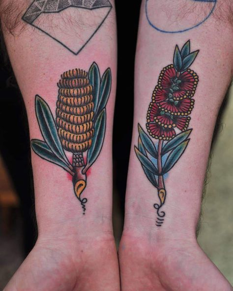 Australian Wrist Tattoos You see more and more Australiana tattoos around these days, but you have to give credit where it's due, Mark Lording was definitely the first one pushing this style really hard. Australian Traditional Tattoo, Australian Animal Tattoo, Australian Native Tattoo, Australian Wildlife Tattoo, Australian Tattoo, Wildlife Tattoo, Native Tattoos, Australian Flowers, Plant Tattoo