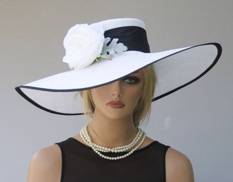 Derby Attire, Stylish Womens Hats, Black And White Hats, Hat Tea Party, Hats Collection, Dressy Hats, Derby Fashion, Womens Straw Hats, Easter Hat