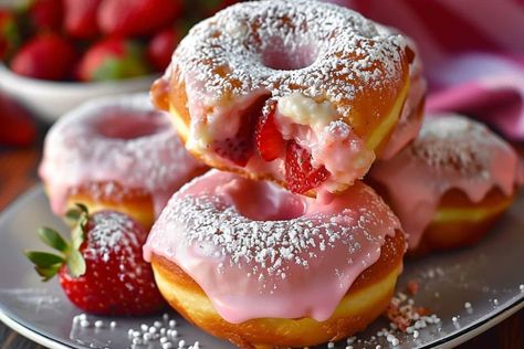 Strawberry Cream Cheese Donut, Cheesecake Stuffed Strawberries Recipe, Strawberry Cheesecake Donut, Strawberry Frosted Donut Recipe, Strawberry Cheesecake Stuffed Doughnut, Strawberry Filled Donuts, Cheese Bites Recipe, Mini Strawberry Cheesecake, Fried Donuts