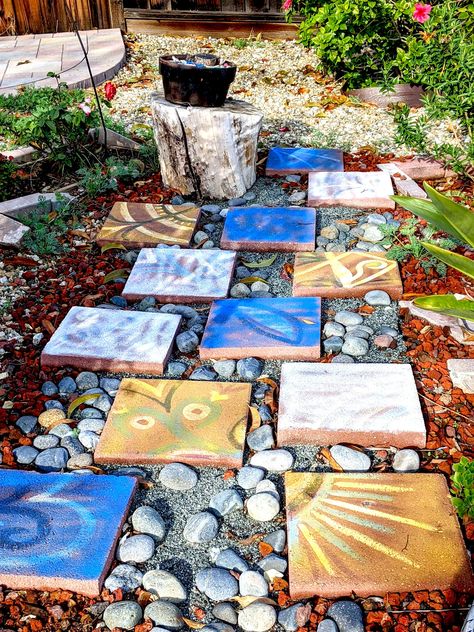 #gardendecoration #gardenlife #gardenstyle #birdbaths #gardenbirdbath #gardening #planters #outdoordecor #homegarden #gardenstyle #pebbleartist #gardendecor #garden #homedecor #gardendesign #gardeninspiration #gardening #gardenlife #gardenideas Painted Stepping Stones, Concrete Stepping Stones, Exterior House Remodel, Painted Pebbles, Backyard Plan, Painted Floor, School Garden, Garden Pathway, Pebble Painting