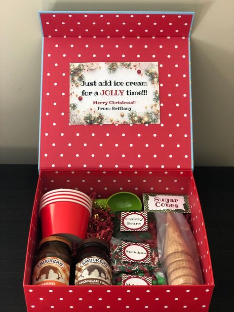 Christmas Jam Gift Baskets, Just Add Ice Cream Gift Basket, Christmas Food Basket Gift Ideas, Ice Cream Gift Basket Ideas, Ice Cream Sundae Gift Basket, Sundae Gift Basket, Jam Gift Basket, Christmas Sundaes, Ice Cream Gift Basket