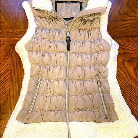 Calvin Klein Performance Puffer Vest Womens Small Sherpa Trim Taupe Wardrobe For Women, Vest Womens, Womens Puffer Vest, Insulation Materials, Taupe Color, Puffer Vest, In The Fall, The Outdoors, Outdoor Activities