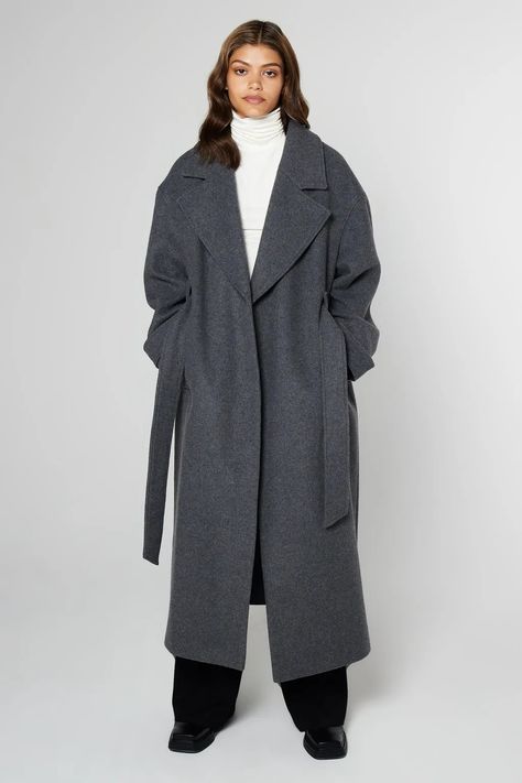 Slouch Coat, Grey Wrap Coat, Dresses And Boots, Blazer Collar, Oversized Wool Coat, Cold Fashion, Wool Wrap Coat, Best Winter Coats, Chunky Knits