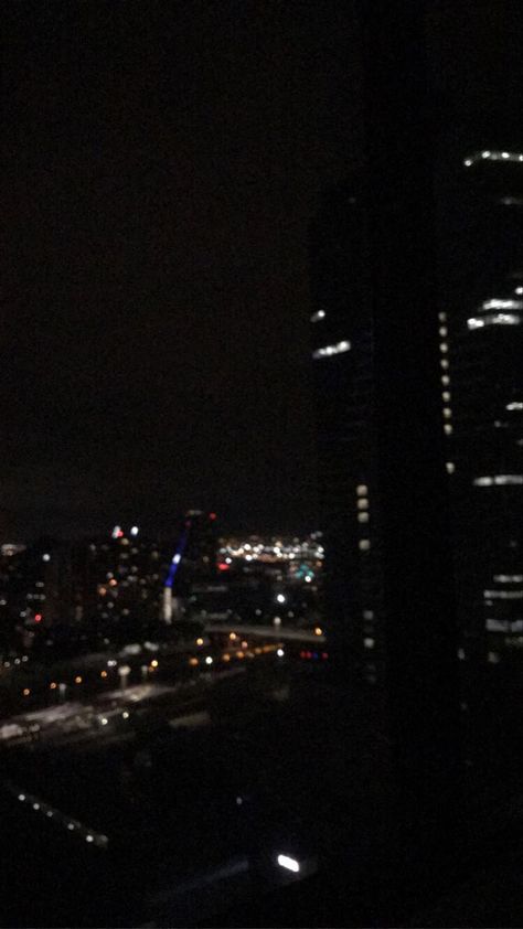 #city #melbourne #citylights #night #rooftop #latenight #aesthetic #vibes Midnight Rooftop Aesthetic, Rooftops Dnf, Midnight Vibes Aesthetic, Bedtime Aesthetic, Rooftop Night, Midnight Vibes, Rooftop Vibes, Nighttime Aesthetic, City Melbourne