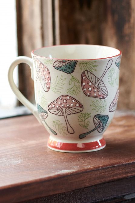 Red and Green Mushrooms Ceramic Mug - Earthbound Trading Co. Mushrooms Ceramic, Deco Fruit, Ceramic Cafe, Cosy Cottage, Paint Your Own Pottery, Pottery Videos, Pottery Painting Designs, Painted Pottery, Pretty Mugs