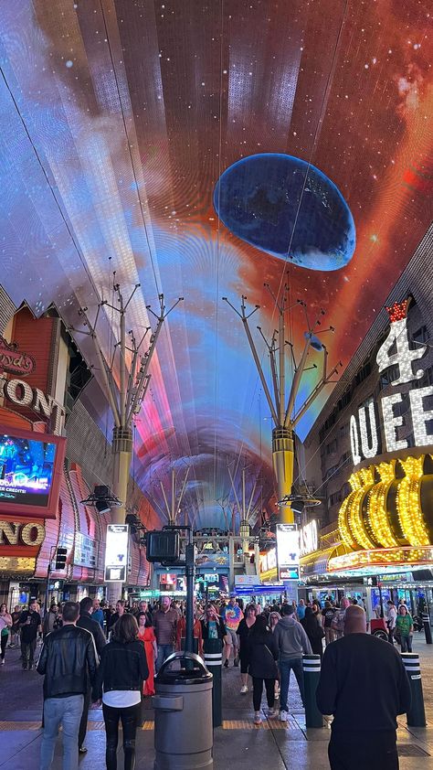 Las Vegas Freemont Street, Vegas Freemont Street, Freemont Street Las Vegas, Fremont Street Las Vegas, Freemont Street, Fremont Street Experience, Smile Wallpaper, Nevada Travel, Iphone Homescreen