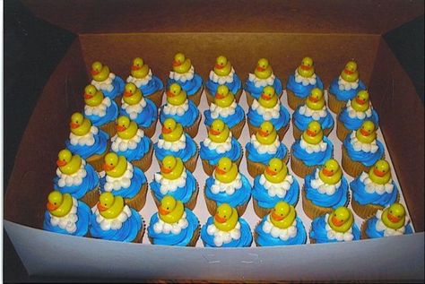 Baby Boy Shower Cupcakes, Duck Baby Shower Theme, Duck Cupcakes, Rubber Ducky Party, Baby Shower Ideas For Boys, Ducky Baby Showers, Ducky Baby Shower, Rubber Ducky Baby Shower, Baby Shower Duck