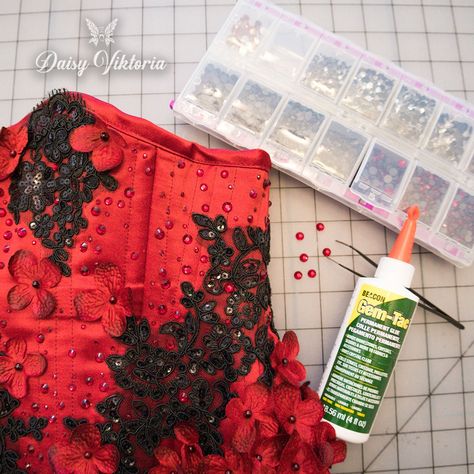 Adding Bling To A Dress Diy, Diy Rhinestone Dress, Bedazzled Dress Diy, How To Bejewel Clothes, Add Rhinestones To Dress Diy, Bedazzled Corset Diy, Bling Clothes Diy, How To Add Rhinestones To Fabric, Diy Rhinestone Corset