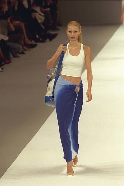 Kirsty Hume, Summer Runway, 90s Runway Fashion, Outfit 90s, Nice Style, Couture Runway, Mode Inspo, 2000s Fashion, Fashion Killa