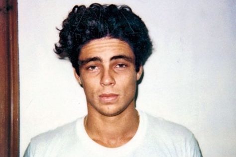 young benicio del toro. Benicio Del Toro Young, Oscar Winners, Rare Photos, Celebrities Male, Famous People, Curly Hair, Actors & Actresses, Pretty People, Beautiful People