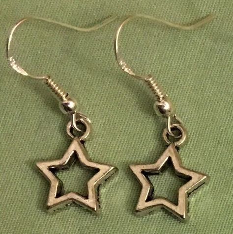 Hestia Jones, Tiny Star, Piercings Jewelry, Dope Jewelry, Funky Jewelry, Star Girl, Dream Jewelry, Pretty Jewellery, Ear Jewelry