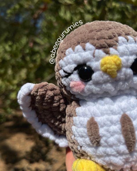 Crochet Duolingo Owl, Wing Crochet, Owl Crochet Pattern Free, Crochet Dreams, Owl Crochet Patterns, Turtle Plush, Crochet Owl, Crochet Stuff, Made By Me