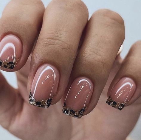 Tip Nails Designs, Leopard Nail Designs, Gel Nail Art Designs, Short Gel Nails, Nude Nail Designs, Pointed Nails, Work Nails, Leopard Nails, Acrylic Nails Coffin Pink