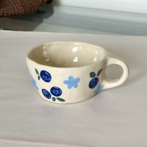 Cottage Core Pottery Painting, Ceramic Mug Designs Painted, Blueberry Ceramics, Pottery Painting Mug, Blueberry Bowl Ceramic, Blueberry Ceramic Mug, Cute Ceramic Mugs Flower, Ceramic Cafe, Color Me Mine