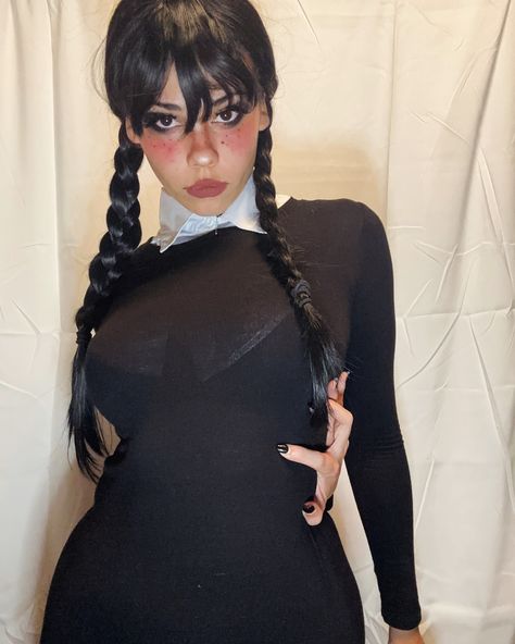 Do You Like This Wednesday Addams Outfit? 🖤🖤 #wednesday #wednesdayaddams #wednesdayaddamscosplay #cosplay #cosplaygirl Addams Outfit, Wednesday Addams Outfit, Wednesday Addams Cosplay, Wednesday Costume, Wednesday Addams, Quick Saves