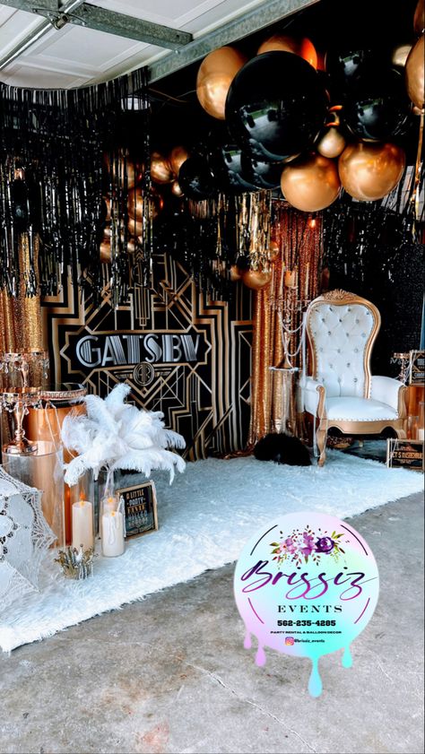 #gatsby #decoration #balloons #brissizevents Gatsby Decor, Staircase Decoration, Gatsby Birthday, Gatsby Birthday Party, Balloon Decorations, Gatsby, Balloons, Birthday Party, Birthday