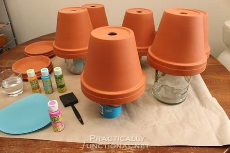 Painting Flower Pots, Clay Pot Projects, Flower Pot People, Clay Pot People, Flower Pot Art, Terra Cotta Pot Crafts, Terracotta Flower Pots, Painted Clay Pots, Clay Flower Pots