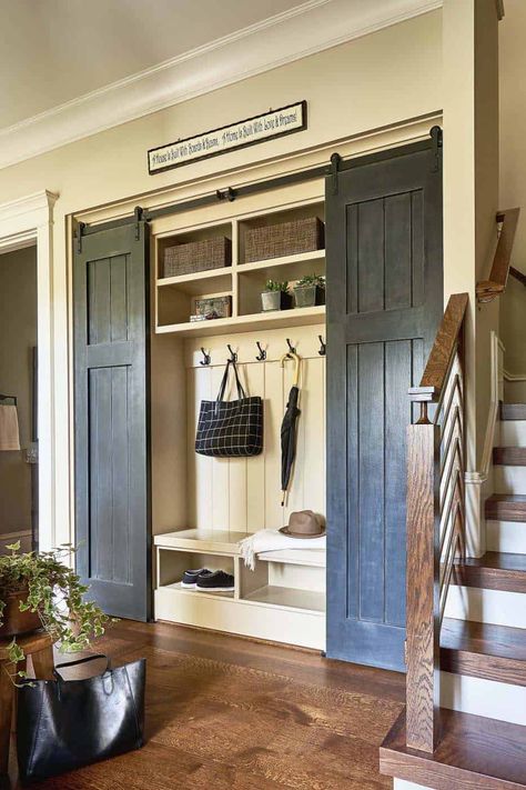 This North Carolina dream home is epitome of mountain-inspired living Rustic Entry, Entry Closet, Mudroom Lockers, Pantry Organisation, Organisation Ideas, Mudroom Decor, Mudroom Laundry Room, Mud Room Storage, Mudroom Design