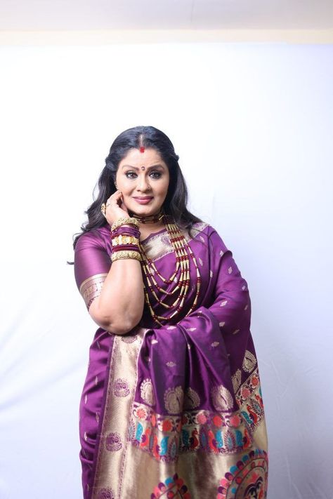 Sudha Chandran Dance, Sudha Chandran, Bharatanatyam Dancer, Beautiful Women Over 40, Beautiful Saree, Indian Beauty Saree, My Dad, Open Up, To Grow