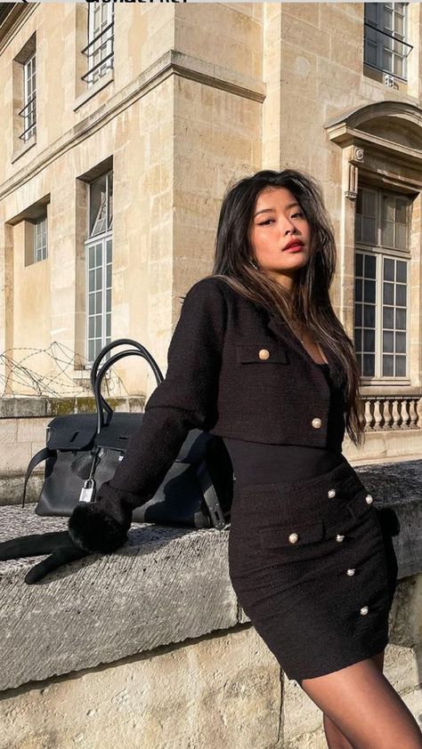 Caroline Hu, Clothes Outfits, Coat Outfits, Looks Chic, Feminine Energy, Lookbook Outfits, Winter Fashion Outfits, Elegant Outfit, Minimal Fashion