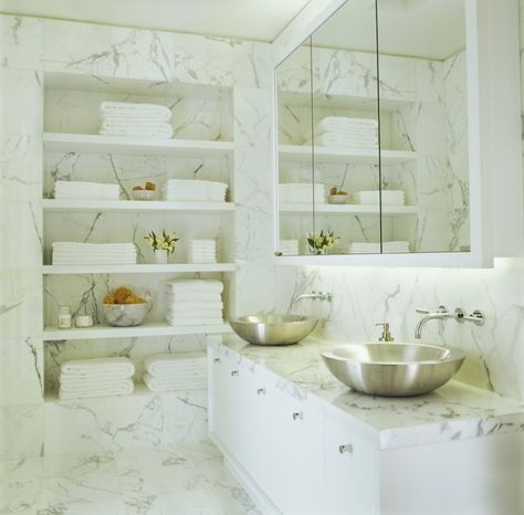 Michael Kors penthouse designed by Glenn Gissler | Remodelista @ggd101 #bathrooms #interiordesign Carrara Marble Bathroom, Open Plan Apartment, Knoll Furniture, Penthouse Design, Nyc Interior Design, Modern Classic Furniture, Marble Columns, Custom Area Rugs, Glass Side Tables