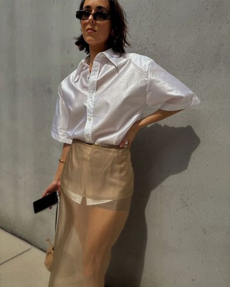 Think of a translucent skirt as a layering piece rather than the only piece. @modeetchien shows us how it’s done in the Peri skirt. #TheFrankieShop #FrankieForAll #FrankieGirl Organza Skirt Outfit, Sheer Skirt Outfit, Sheer Skirts, Fashion Reference, Kingdom 3, Organza Skirt, The Frankie Shop, Style Muse, Frankie Shop