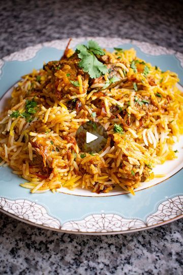 Roast Beef Dishes, Beef Biryani Recipe, Beef Biryani, Biryani Recipes, Black Cardamom, Green Cardamom, Beef Curry, Cumin Seeds, Biryani Recipe