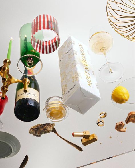 Alcohol Photography, Champagne Campaign, Coffee Shop Photography, Cocktail Photography, Glass Photography, Green Bar, Christmas Shoot, Food Photography Inspiration, Food Graphic Design