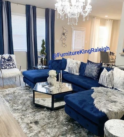 Blue And Gold Living Room, Blue Sofa Living, Sofa Layout, Blue Sectional, Blue Couch, Blue Living Room Decor, Gold Living Room, Glam Living Room, Living Room Decor Cozy