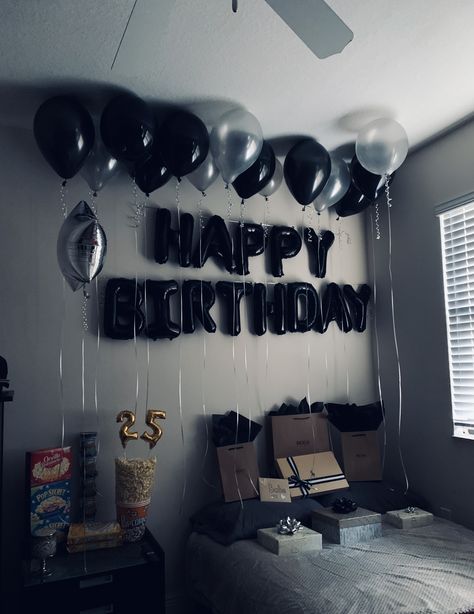 Boyfriend Birthday Surprise, Boyfriends Birthday Ideas, Surprise Birthday Decorations, Birthday Present For Boyfriend, Bday Gifts For Him, Surprise Boyfriend, Diy Anniversary Gift, Birthday Room Decorations, Birthday Surprise Boyfriend