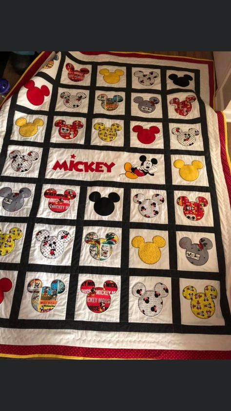 Disney Baby Quilts, Disney Fabric Crafts, Mickey Mouse Sewing Projects, Disney Quilt Blocks, Disney Quilts Ideas Free Printable, Mickey Mouse Quilt Pattern, Mickey Mouse Quilt Ideas, Mickey Mouse Embroidery Designs, Disney Quilt Patterns