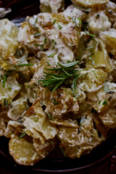 Combining golden roasted rosemary potatoes with a creamy lemony dressing that makes the ultimate flavorful potato salad. Enjoy it slightly warm, at room temperature or chilled. Crisp Potatoes, Lemony Dressing, Warm Potato Salad, American Potato Salad, Herb Butter Recipe, Warm Potato Salads, Potato Salads, Rosemary Potatoes, Garlic Potatoes