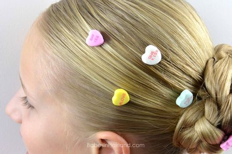 Candy Heart Hair Pins for Valentine's Day from BabesInHairland.com #valentinesday #hearts #hair #accessories Heart Hair Pin, Valentines Accessories, Jewels Diy, Valentine Hair, Candy Hair, Etsy Inspiration, Candy Hearts, Heart Hair, Diy Candy