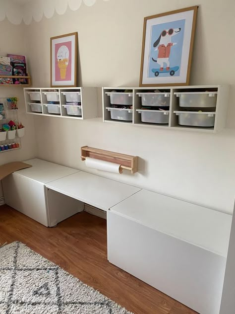 Ikea Smastad Hack Kids Room, Smastad Bench, Smastad Ikea Hack, Smastad Ikea, Ikea Smastad, Ikea Kids Room, Living Room Playroom, Shared Kids Room, Ikea Kids