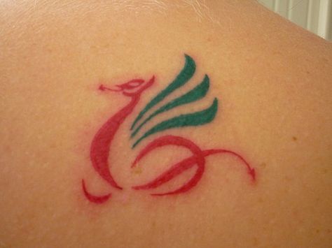 Welsh Dragon Tatoo Tattoo Dragon Men, Welsh Dragon Tattoo, Welsh Symbols, Welsh Tattoo, Flower Vine Tattoos, Tattoo Dragon, Worlds Best Tattoos, Welsh Dragon, Vine Tattoos