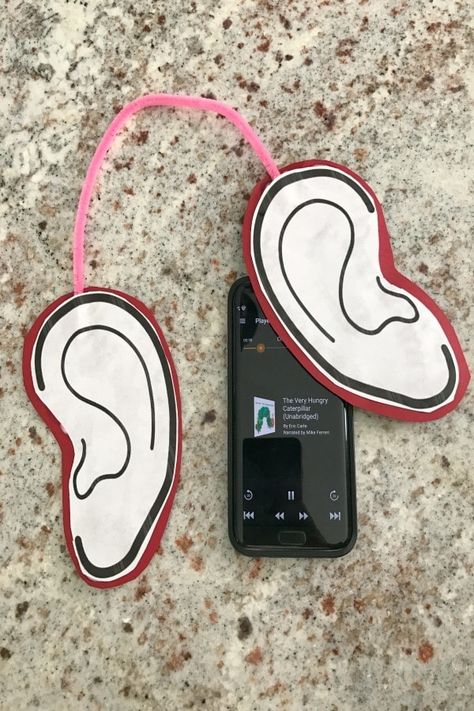 This super simple listening ears craft brings some hands-on fun to the listening process using our tool of choice: audiobooks from our partner Audible.com #audible Listening Ears Craft, Letter L Activities, 5 Senses Craft, Kids Church Games, Asd Activities, Best Books For Toddlers, Butterflies Classroom, Best Toddler Books, Bible Decor