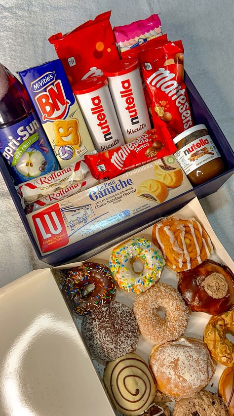 Nutella Biscuits, Gift Photo, Care Packages, Treat Box, Business Idea, Gift Package, Box Gift, Care Package, Treat Boxes