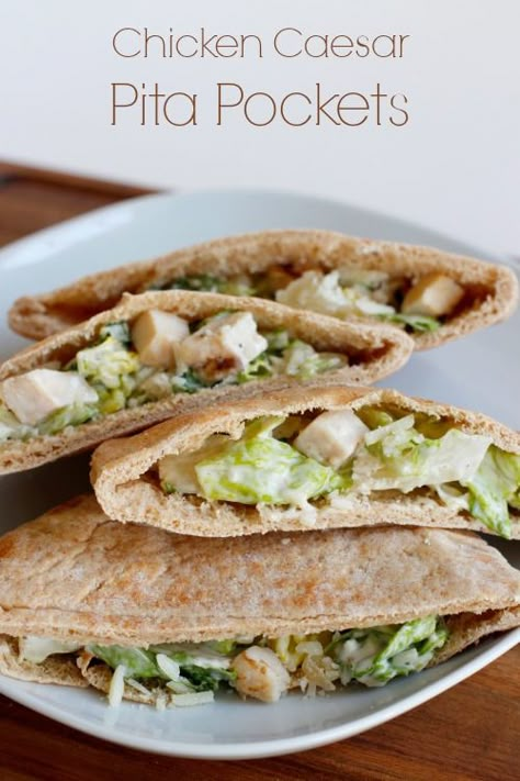 Chicken Caesar Pita, Pita Pocket Recipes, Pita Sandwich, Pita Recipes, Pain Pita, Pita Pockets, Work Lunches, Chicken Caesar, Simple Sandwiches