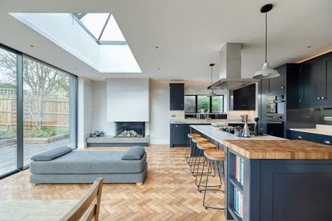 Extension Veranda, Kitchen Diner Extension, Open Plan Kitchen Dining Living, Open Kitchen And Living Room, Open Plan Kitchen Diner, Industrial Style Kitchen, Open Plan Kitchen Dining, Open Plan Kitchen Living Room, Open Plan Living Room