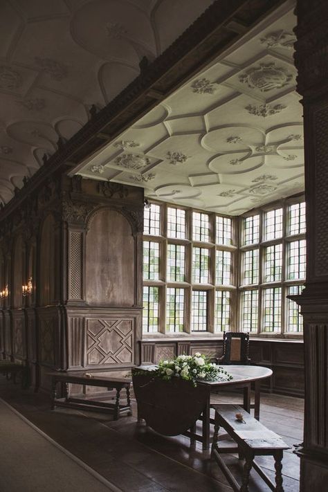 Tudor Paneling, Mystery House, Haddon Hall, Tudor Period, English Manor Houses, English Interior, Moody Interiors, Castles Interior, Medieval Houses