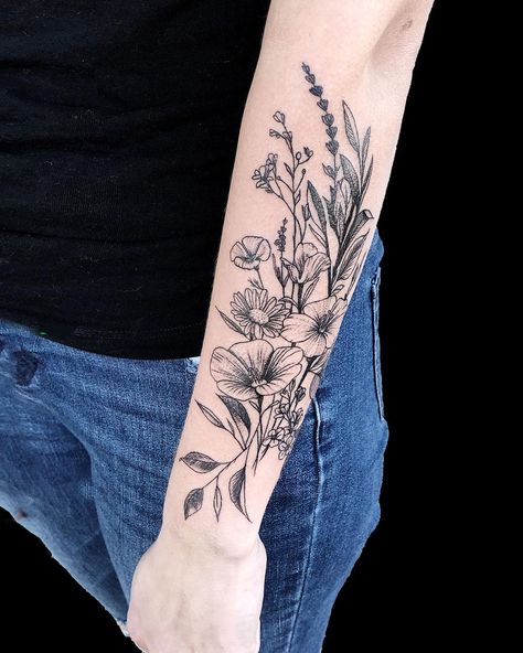 Herb Tattoo, Unique Half Sleeve Tattoos, Bouquet Tattoo, Wildflower Tattoo, Beautiful Flower Tattoos, Flower Tattoo Sleeve, Botanical Tattoo, Arm Sleeve Tattoos, Spine Tattoos