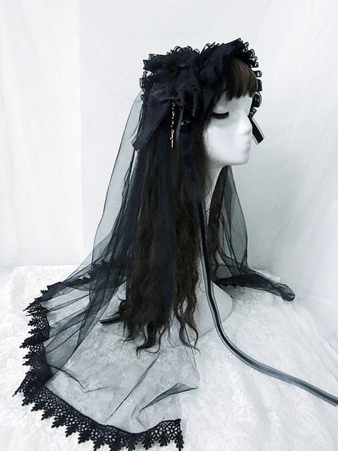 Hairband Width: 17cm.  Bowknot Size: 12*13cm.  Veil Length: 65cm.  Attention: This price includes a hairband, a veil only, others are not included. Vampire Hair, Oc Dress, Male Haircuts Curly, Victorian Vampire, Veil Length, Gothic Hairstyles, Veil Headpiece, Goth Hair, Goth Wedding