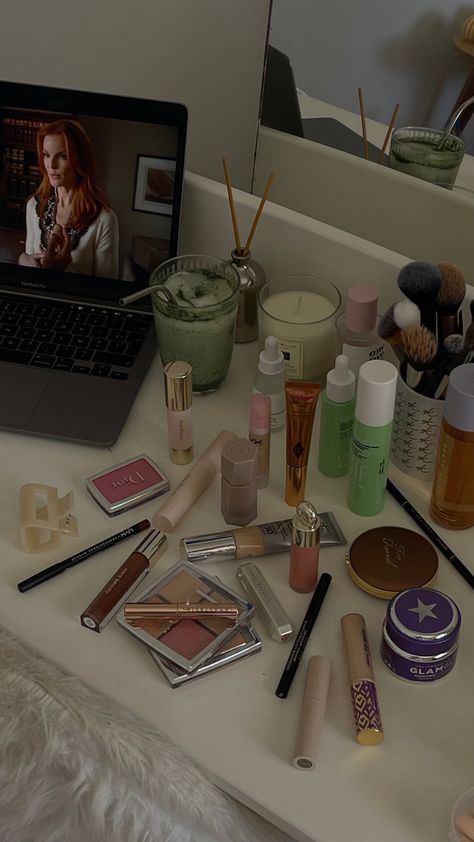 Makeup Products Aesthetic, God Made Girls, Products Aesthetic, Girl Products, Morning Makeup, Being A Girl, Post Grad Life, Skin Aesthetics, Fancy Makeup