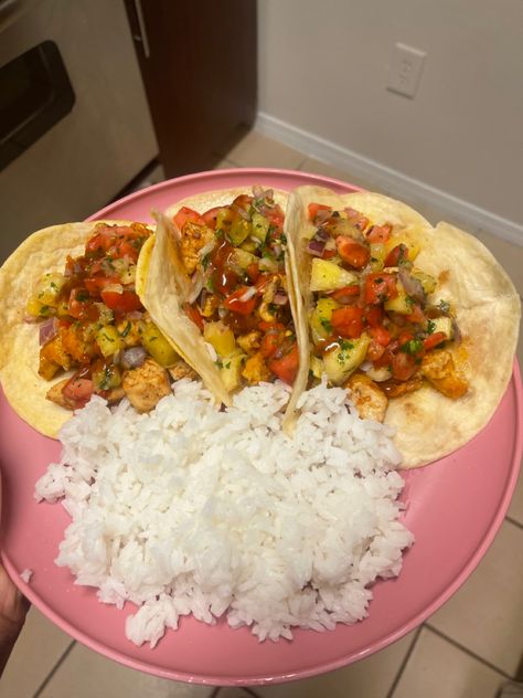 new meals, affordable meals, chicken tacos, tacos for dinner, healthy, protein goals Chicken Tacos With Pineapple Salsa, Lean Cuisine Recipes, Chipotle Chicken Tacos, Tacos With Pineapple Salsa, Dinner Protein, Tacos For Dinner, Tacos With Pineapple, Protein Goals, Meals Chicken