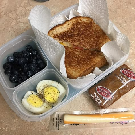 Kids Lunch Box Meals, School Lunch Recipes, Healthy Lunch Snacks, Meal Prep Snacks, Easy Healthy Meal Prep, Healthy Food Dishes, Healthy Lifestyle Food, Healthy Food Motivation, Lunch Recipes Healthy