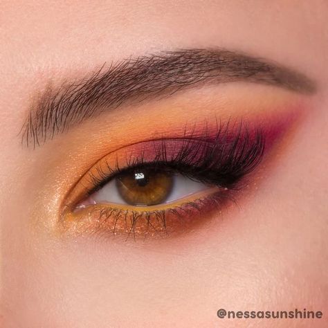 80s Orange Makeup, Simple Orange Eye Makeup, Color Pop Eyeshadow Looks, One Color Eyeshadow Look, Vibrant Makeup Looks, Yellow Makeup Looks, Yellow Eyeshadow Looks, Scar Makeup, Warm Eyeshadow