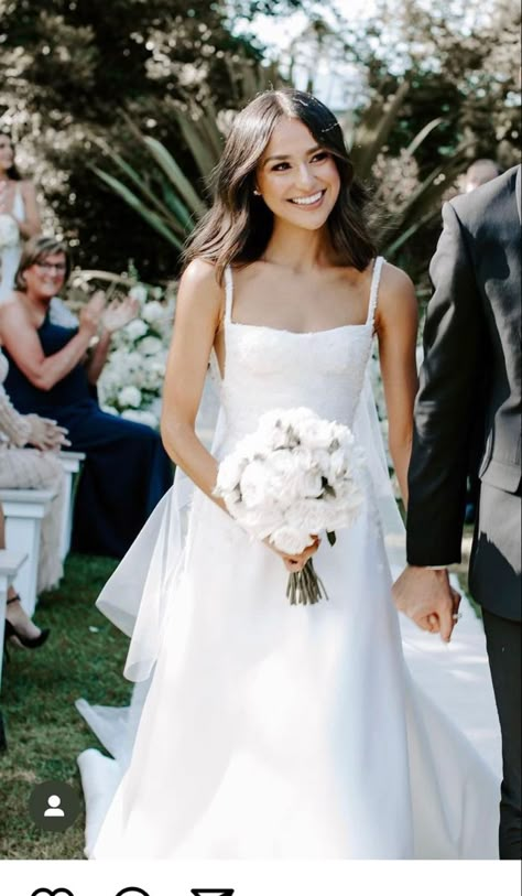 Classic Wedding Dress For Short Bride, Wedding Gown For Small Bride, Truvelle Wedding Dress, A Line Wedding Dress Silk, Simple Dainty Wedding Dress, Simple Wedding Dress For Petite Bride, Sweetheart Neckline Wedding Dress Simple, Classy A Line Wedding Dress, Caroline Castigliano Wedding Dress